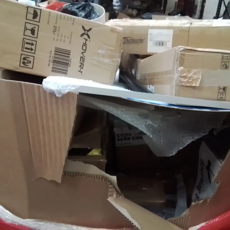 PALLET OF ASSORTED HOUSEHOLD GOODS AND PRODUCTS TO INCLUDE;SKATES,AREA RUG,BABY COT