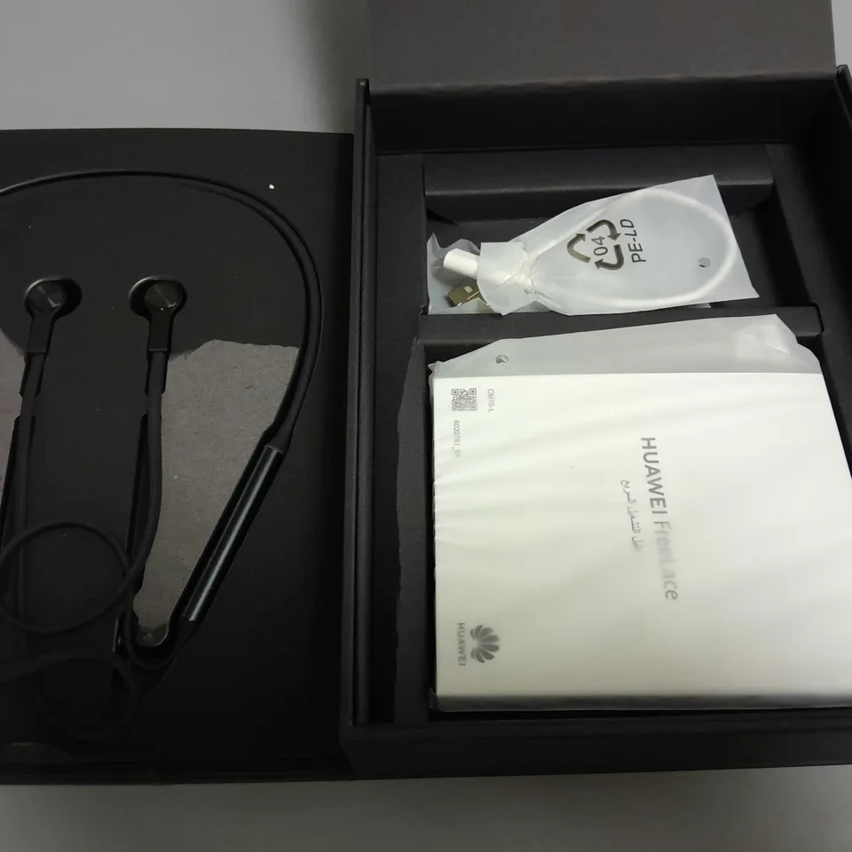 BOXED HUAWEI FREELACE HIPAIR EARPHONES