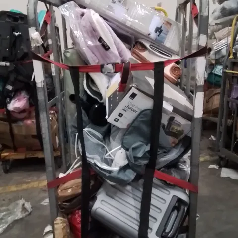CAGE OF ASSORTED HOUSEHOLD GOODS AND PRODUCTS TO INCLUDE;COLD PRESS JUICER,SUITCASE,HEATED THROW,CORDLESS VACUUM CLEANER,PLAYMAT