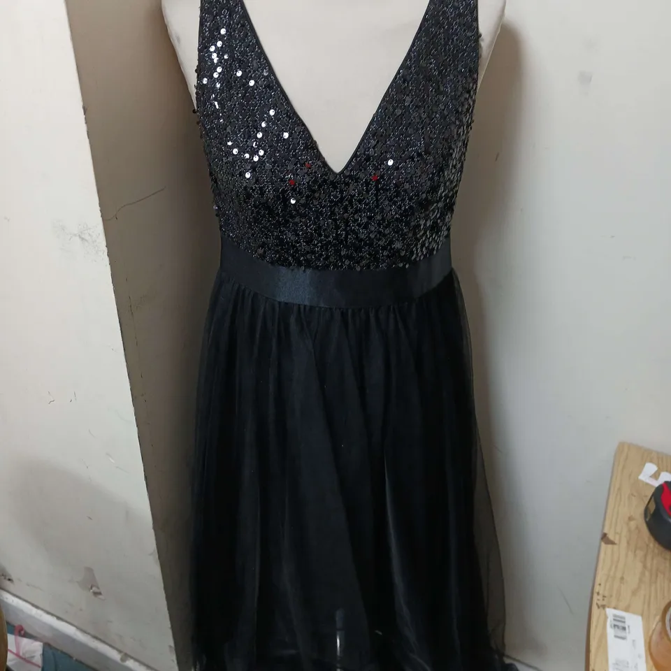 EVERPREETY SEQUIN TOP FISH TAIL DRESS BLACK SIZE UK 14