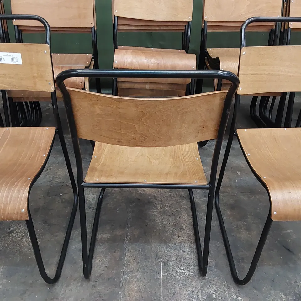 LOT OF 29X RETRO RESTAURANT DINING CHAIRS 
