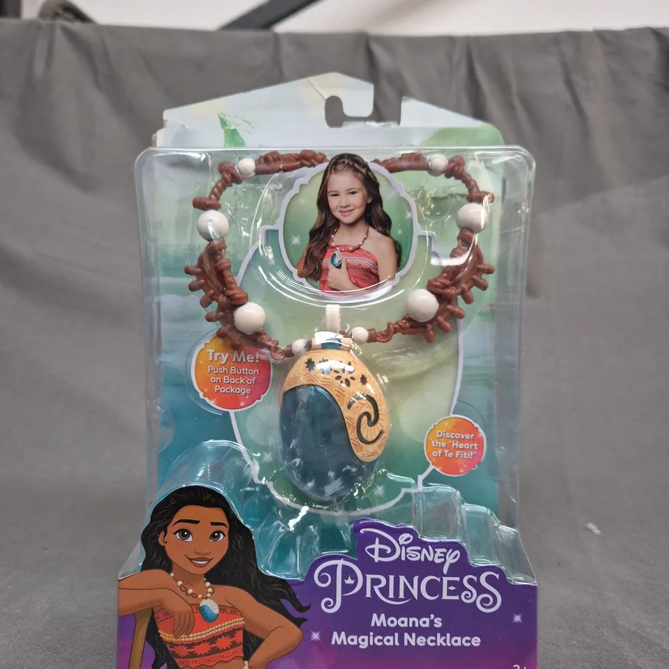 DISNEY PRINCESS MOANA;S MAGICAL NECKLACE 