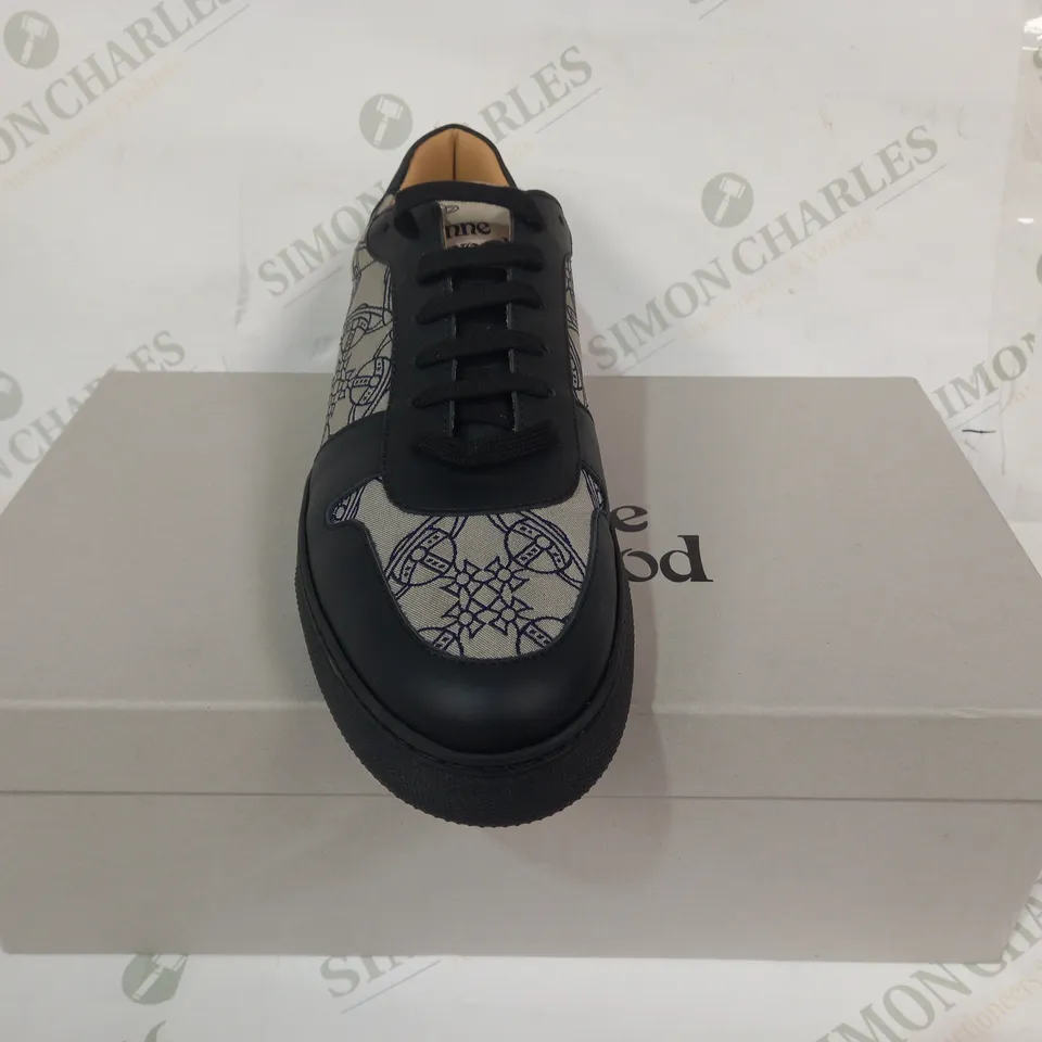 BOXED PAIR OF VIVIENNE WESTWOOD ORB MONO SNEAKERS IN GREY/BLACK UK SIZE 8