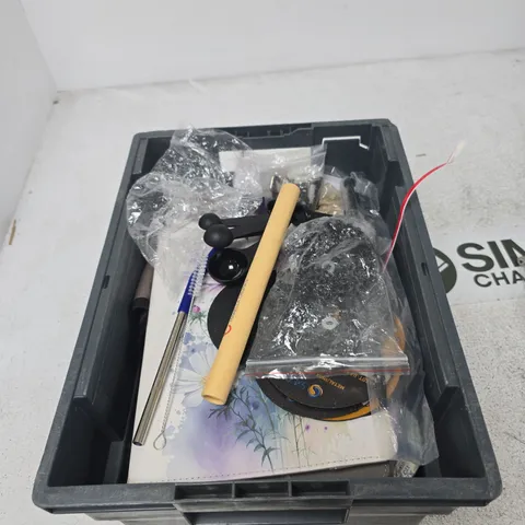 TOTE OF APPROXIMATELY 15 ASSORTED ITEMS TO INCLUDE: LOADED CAMO JELLY WIRE 25LBS