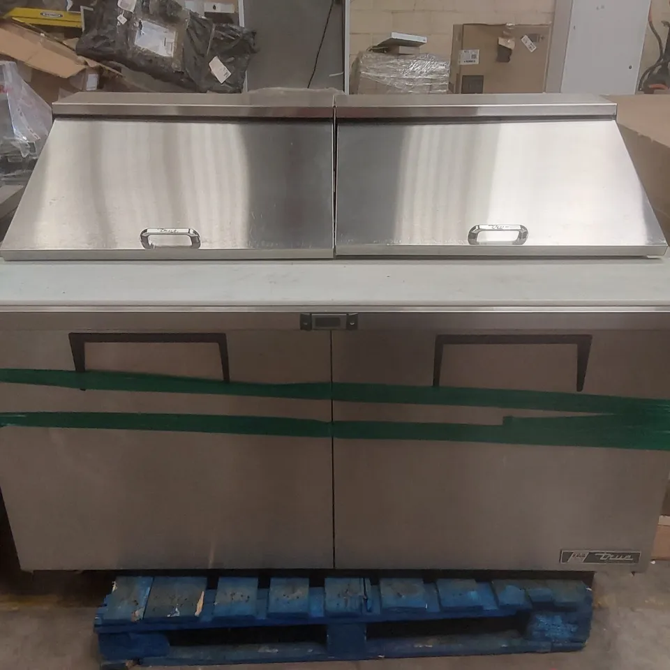 TRUE DOUBLE DOOR PREP COUNTER FRIDGE TSSU-60-24M-B-ST