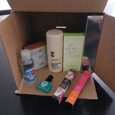 APPROXIMATELY NINE ASSORTED COSMETICS PRODUCTS TO INCLUDE;