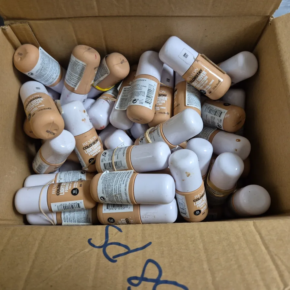 LOT OF APPROXIMATELY 58 REVLON COLOURSTAY LIGHT COVER 30ML FOUNDATIONS - 280 TAWNY FAUVE