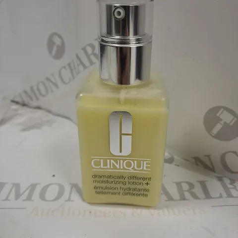 CLINIQUE MOISTURIZING LOTION