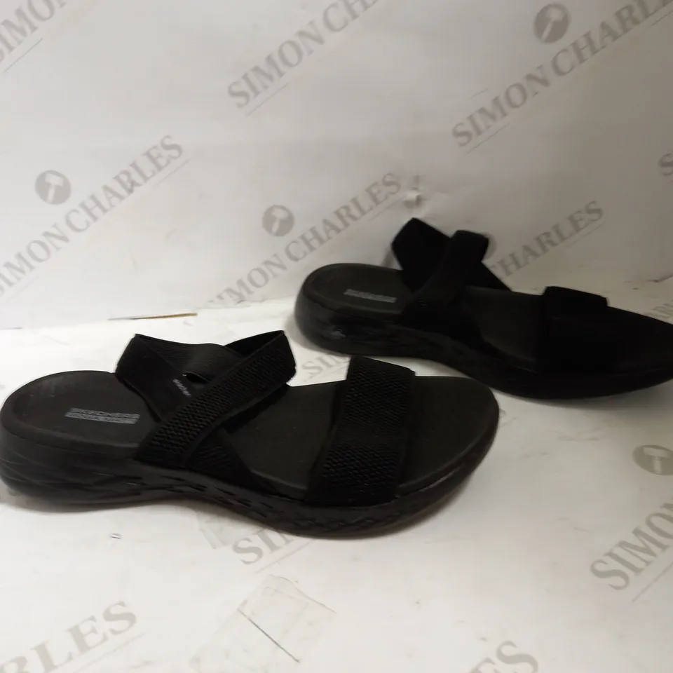 SKETCHERS GOGA MAT ON THE GO FLEX USA 10 WOMENS