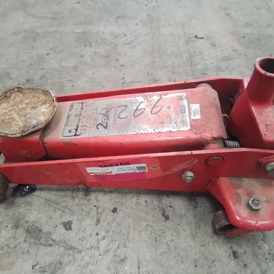 CLARKE STRONG ARM 2 TONNE TROLLEY JACK
