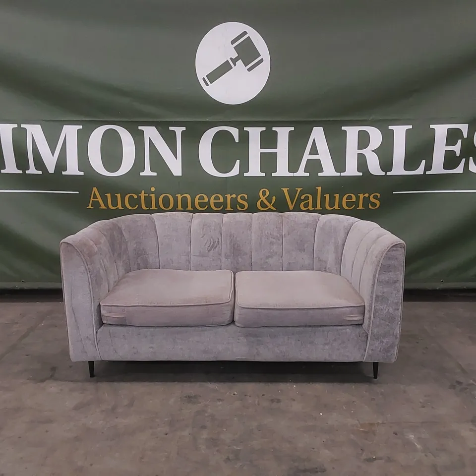 QUALITY DESIGNER GUILD FABRIC UPHOLSTERED 3 SEATER SOFA