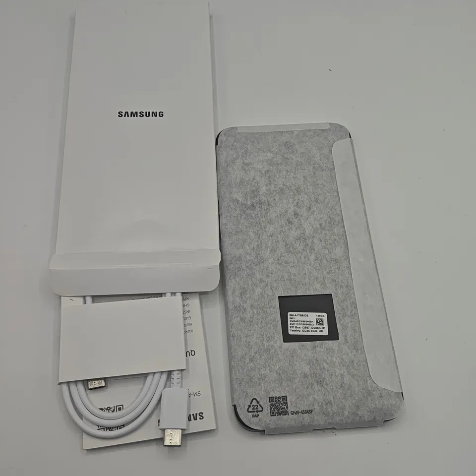 BOXED SAMSUNG GALAXY A17 5G 4/128GB IN BLACK - SM-A176B