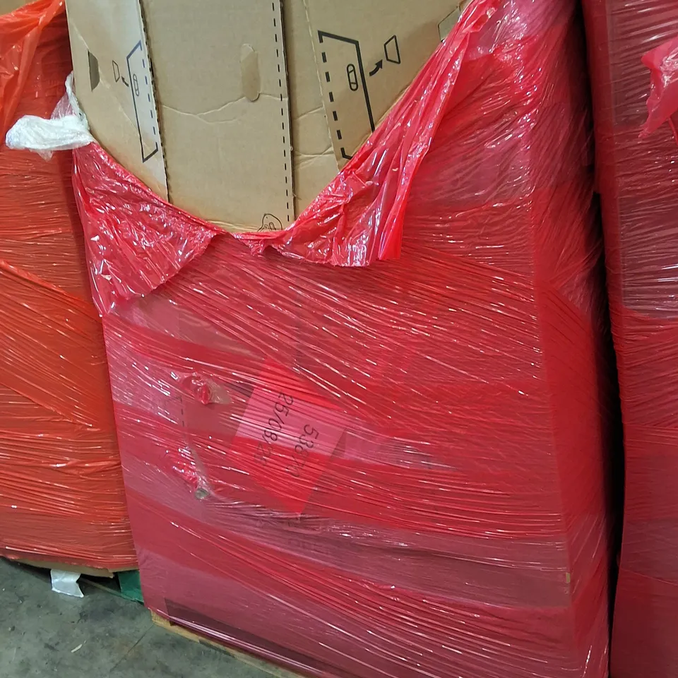 PALLET CONTAINING ASSORTED PRODUCTS INCLUDING BALL PIT, SELF-CLEANING CAT LITTER BOX, DESKS & GAME TENT