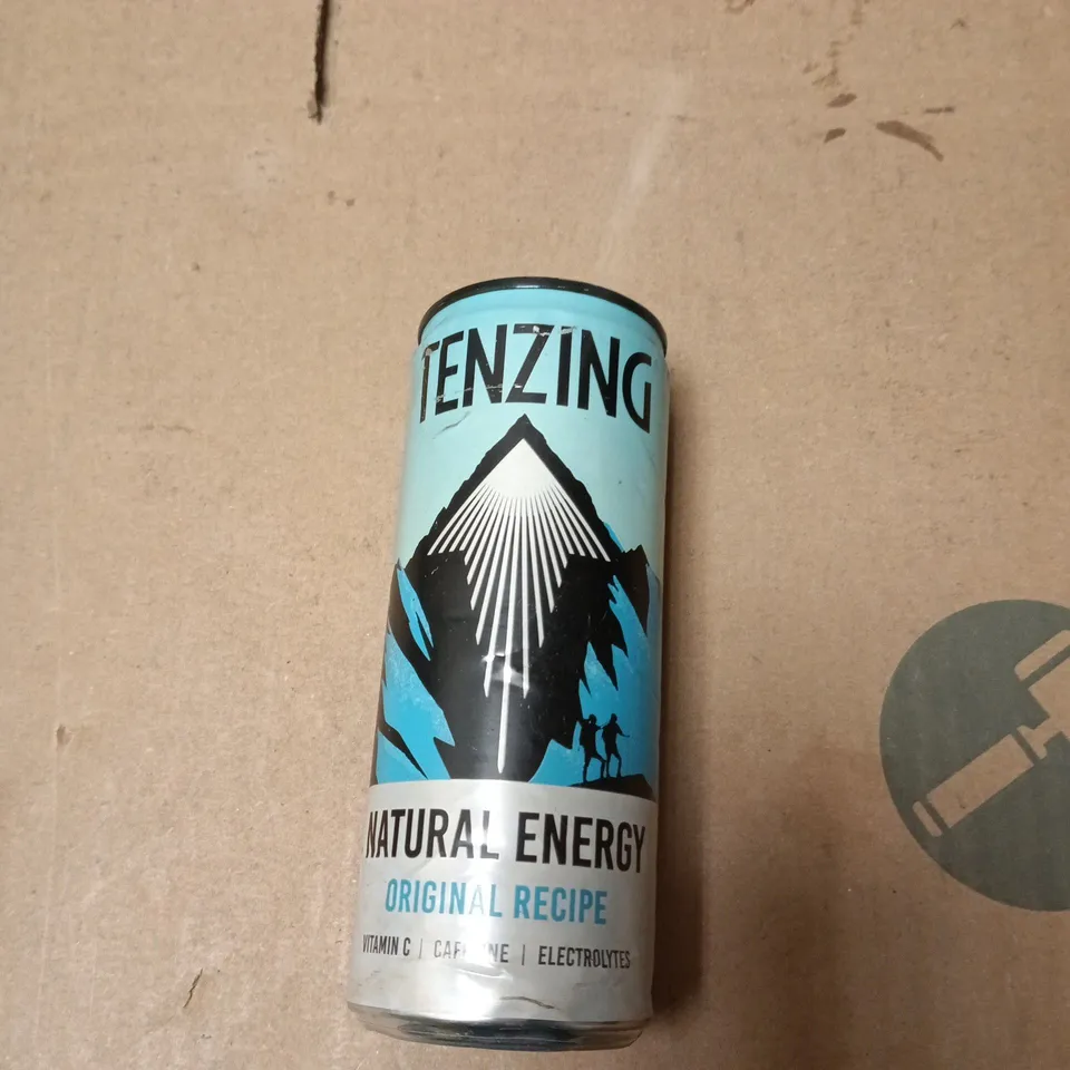 APPROXIMATELY 14 ASSORTED FOOD & DRINK ITEMS INCLUDING PROPER CORN AND TENZING NATURAL ENERGY DRINK 