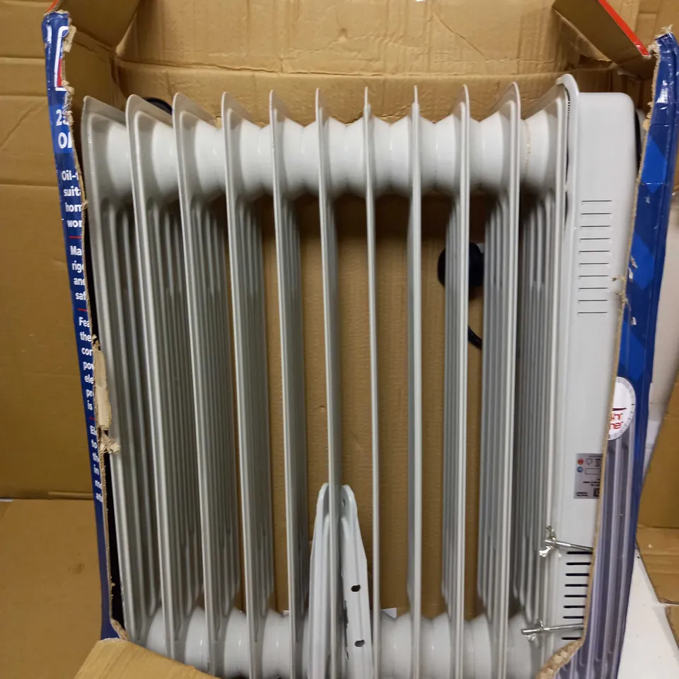 SEALEY 2500W 11-ELEMENT OIL FILELD RADIATOR
