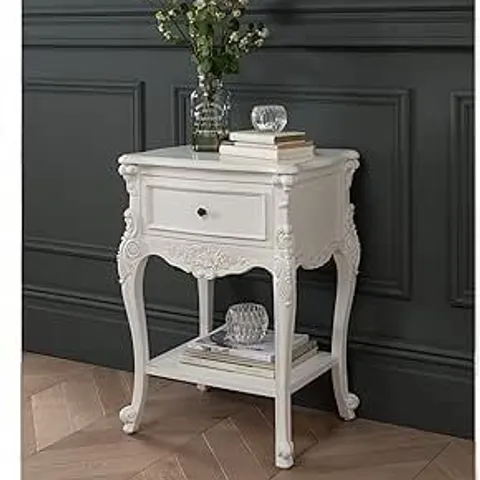 BRAND NEW BOXED HOMESDIRECT365 ANTIQUE STYLE WHITE 1 DRAWER BEDSIDE TABLE