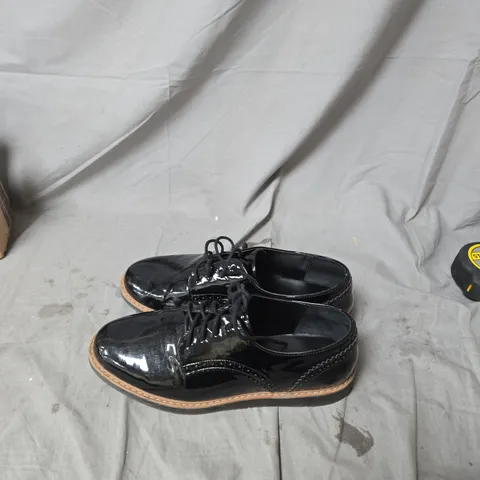 MEN'S BLACK PATENT LEATHER OXFORD SHOES β UK SIZE 8 BY VERY