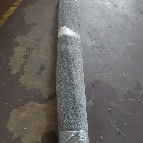 ROLL OF QUALITY HILLSIDE NAPO GUNPOWDER GREY CARPET - APPROXIMATELY 2.25 x 4m