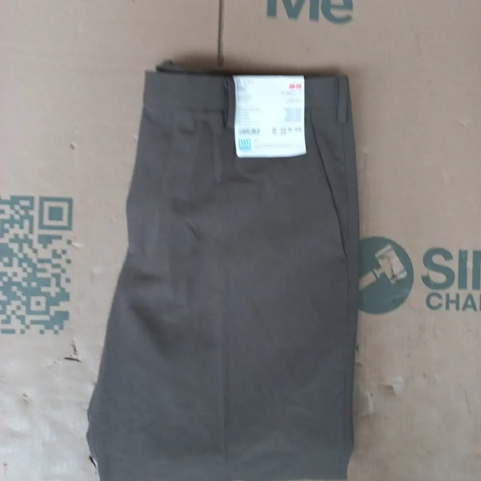 UNIQLO TROUSERS IN BROWN SIZE 34/34