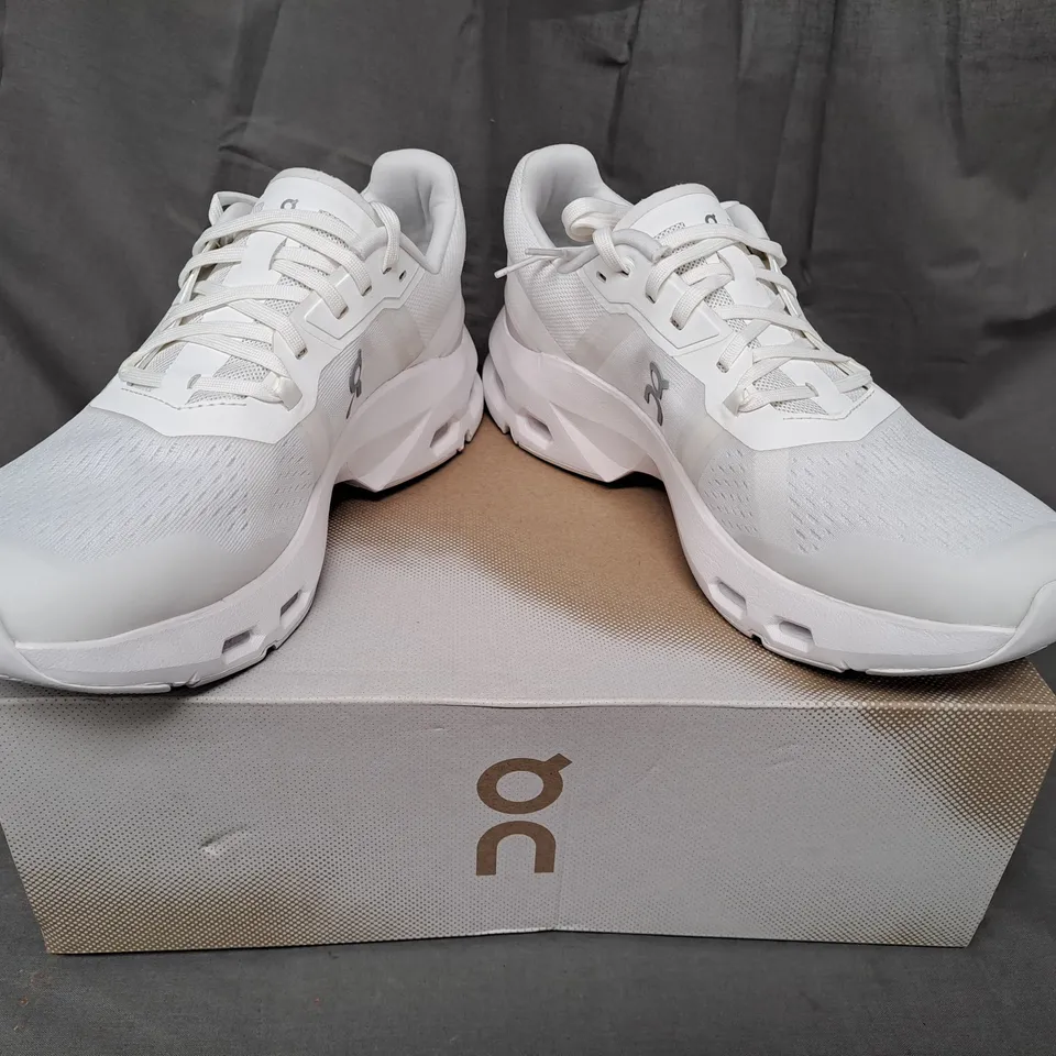 BOXED PAIR OF ON CLOUDPULSE SHOES IN WHITE UK SIZE 8