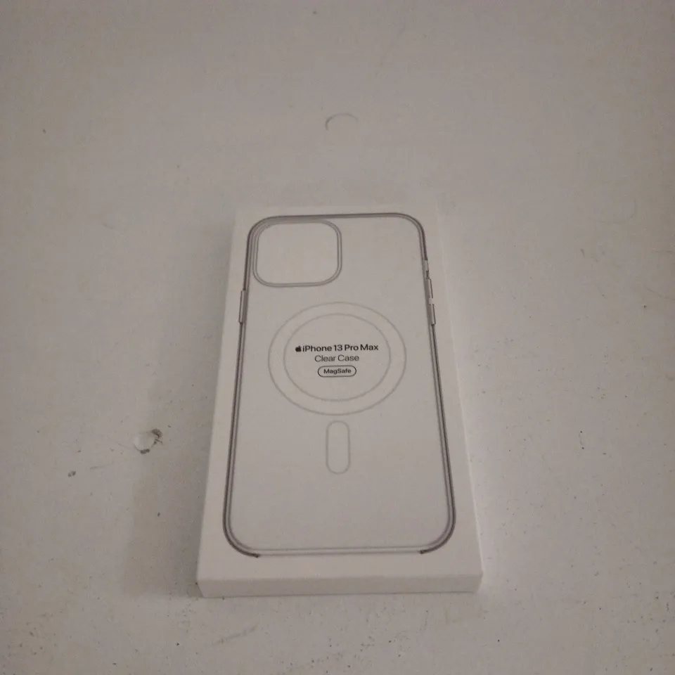 SET OF APPROXIMATELY 9 IPHONE 13 PRO MAX CLEAR CASE MAGSAFE