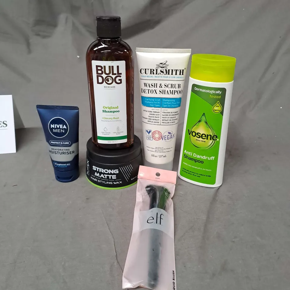 APPROXIMATELY 20 ASSORTED COSMETIC PRODUCTS TO INCLUDE BULLDOG ORIGINAL SHAMPOO, ELF MAKE UP BRUSH AND NIVEA MEN MOISTURISER
