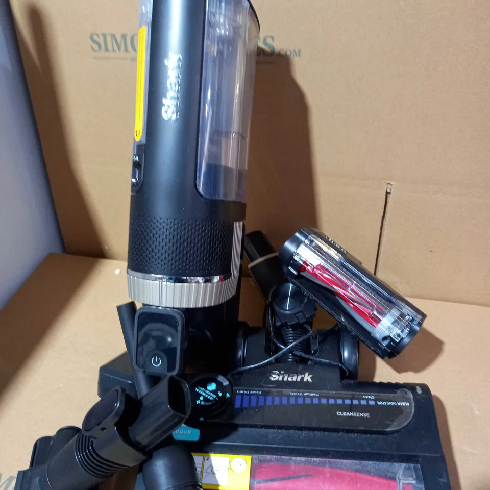 SHARK CORDLESS STICK VACUUM CLEANER PET PRO MODEL