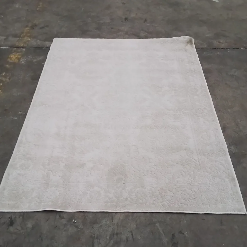 QUALITY DESIGNER AREA RUG - APPROXIMATELY 160X120CM