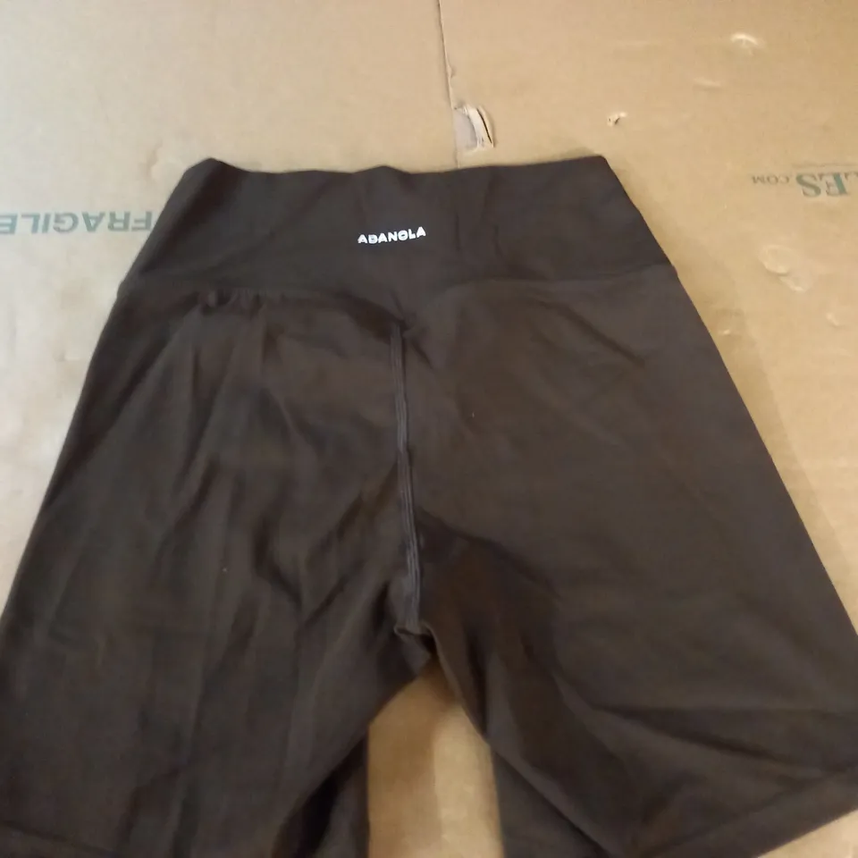 ADANOLA BROWN TRAINING SHORTS - MED