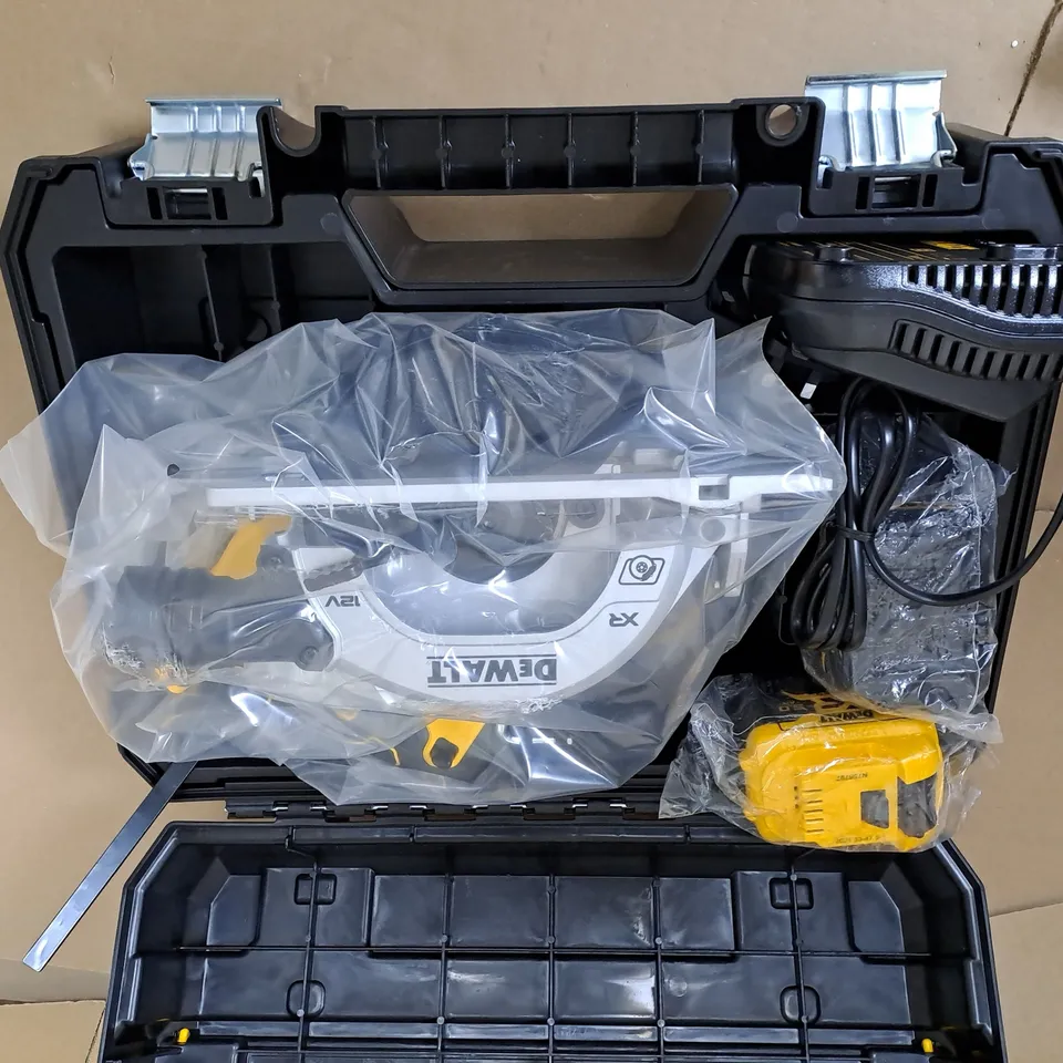 DEWALT XR DCS512 12V LITHIUM ION