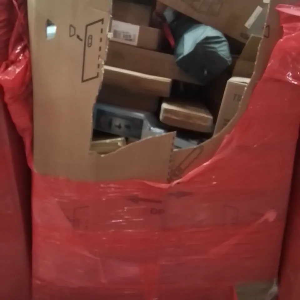 PALLET CONTAINING VARIOUS ASSORTED BOXED HOUSEHOLD ITEMS TO INCLUDE: EXTENDABLE WATER BRUSH, PLAYPEN, DESK STAND CLAMP, WALL MOUNTED BATHROOM MIRROR AND LOTS MORE UNMARKED BOXED ITEMS 