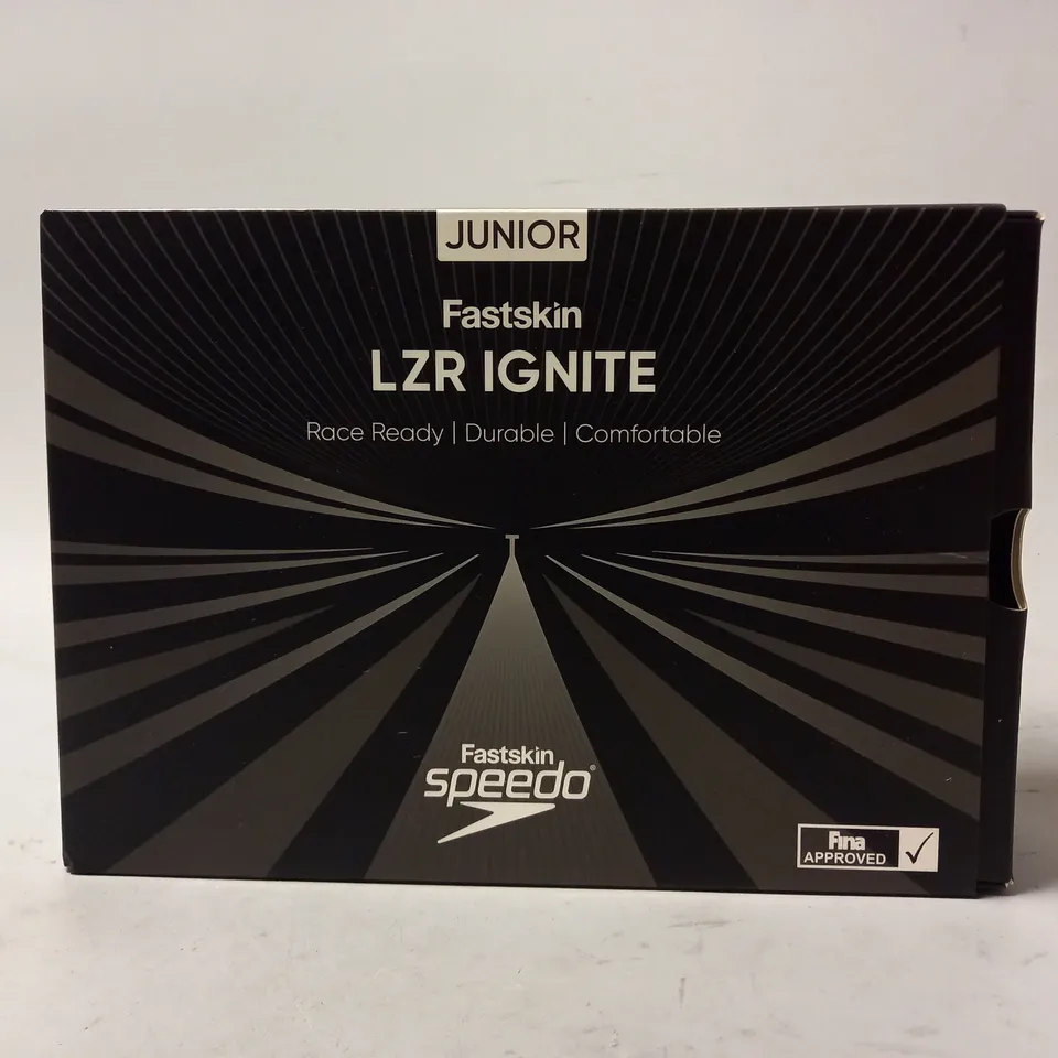 BOXED FASTSKIN SPEEDO LZR IGNITE JUNIOR - 11-12 YEARS