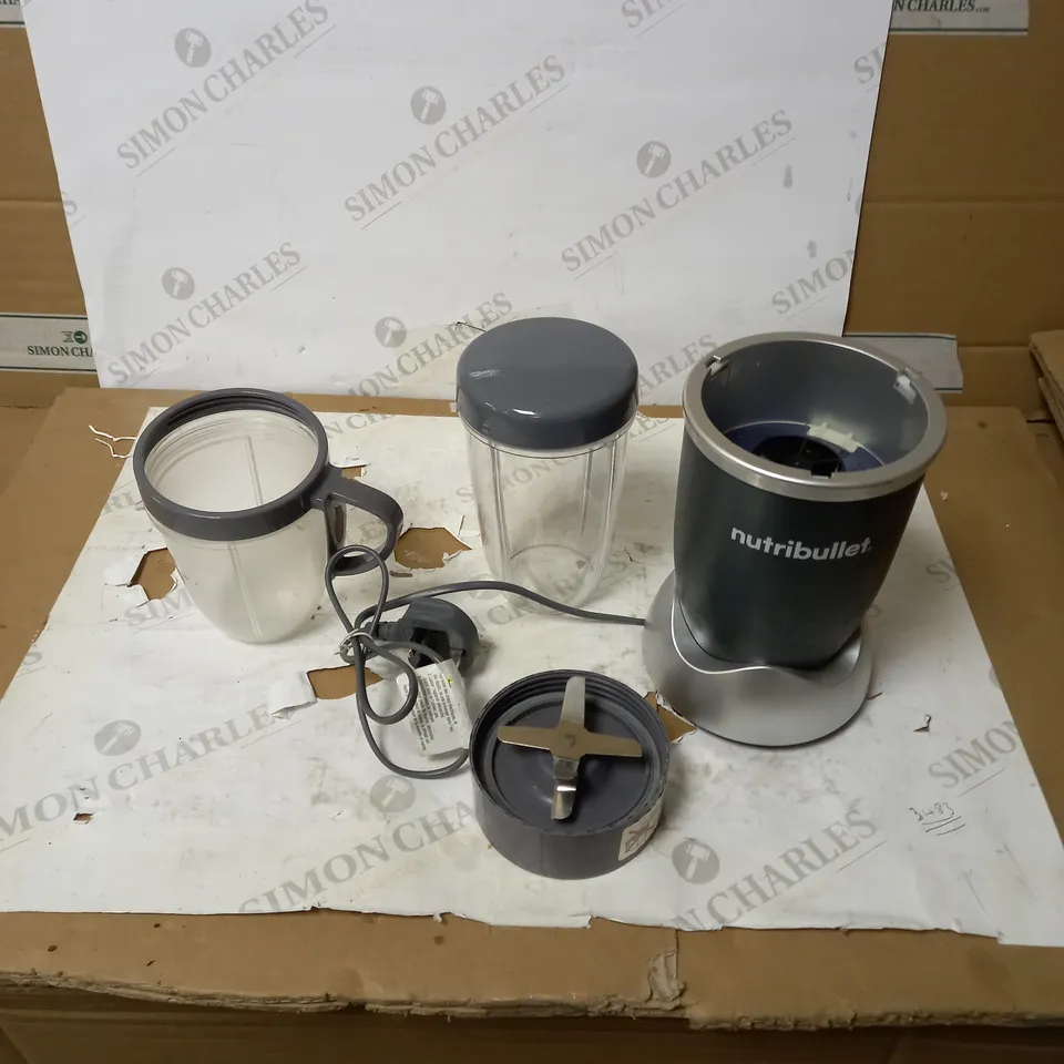NUTRIBULLET 600 SERIES - NUTRIENT EXTRACTOR HIGH SPEED BLENDER
