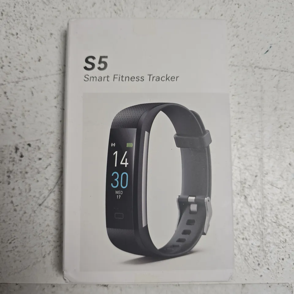 S5 SMART FITNESS TRACKER – BOXED