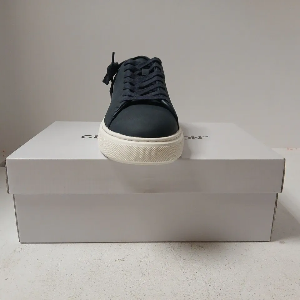 BOXED PAIR OF CLOSURE CLASSIC TRAINERS IN NAVY SIZE UK 10