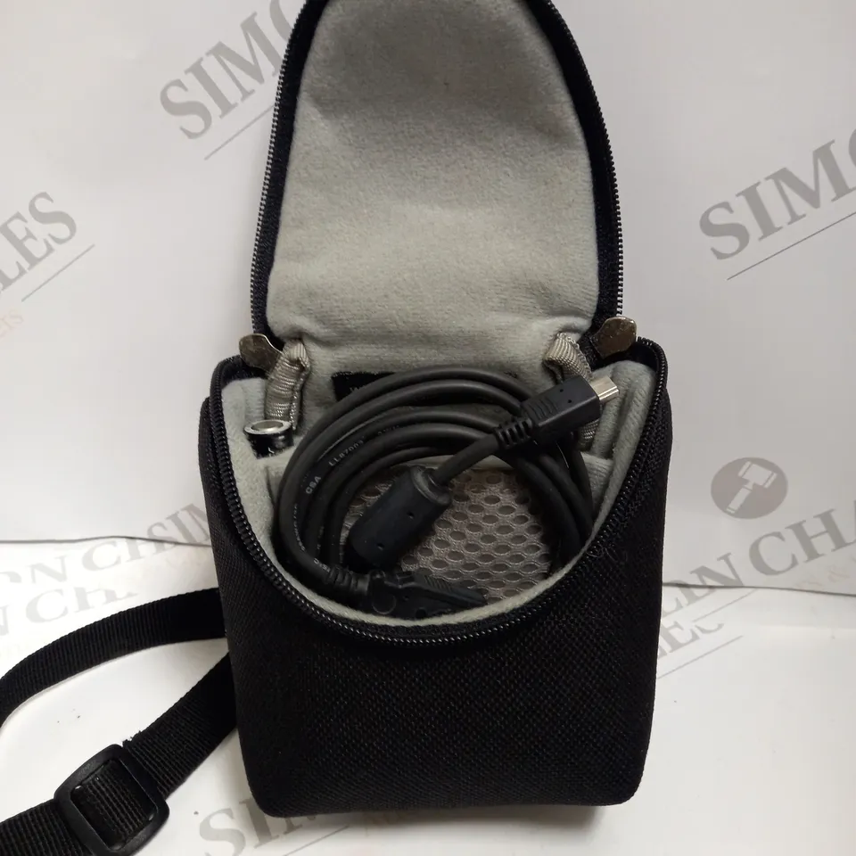 BAGGED FUJIFILM E550 DIGITAL CAMERA WITH CASE