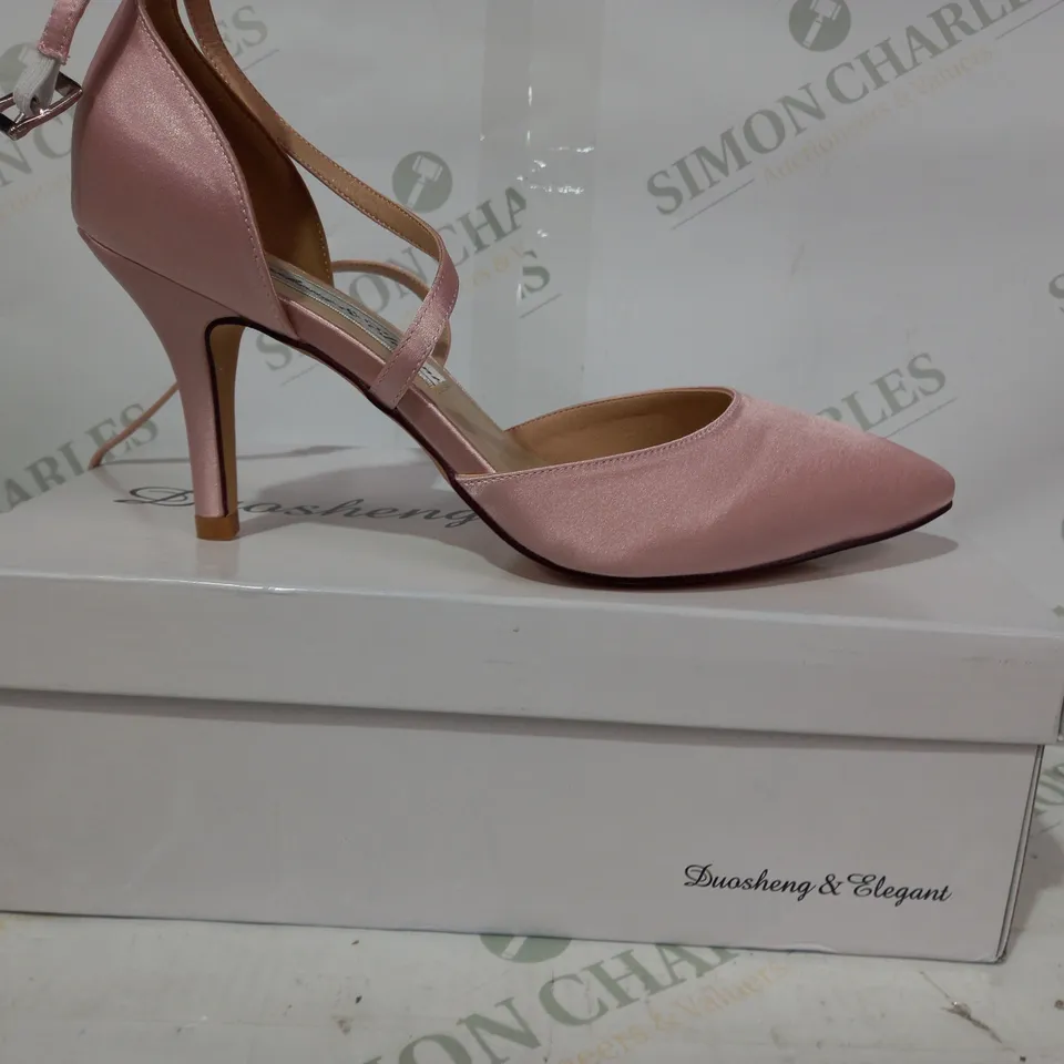 BOXED PAIR OF DUOSHENG & ELEGANT POINTED TOE HEELS IN SATIN PINK EU SIZE 38