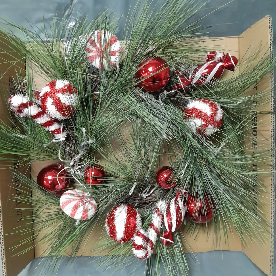 CANDY CANE CHRISTMAS WREATH RRP £29.99