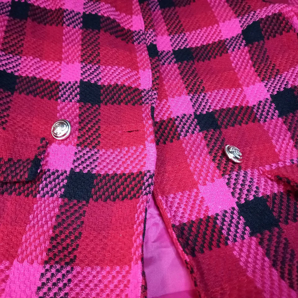 BOOHOO BRIGHT PINK BOUCLE GOLD BUTTON BLAZER - SIZE 6