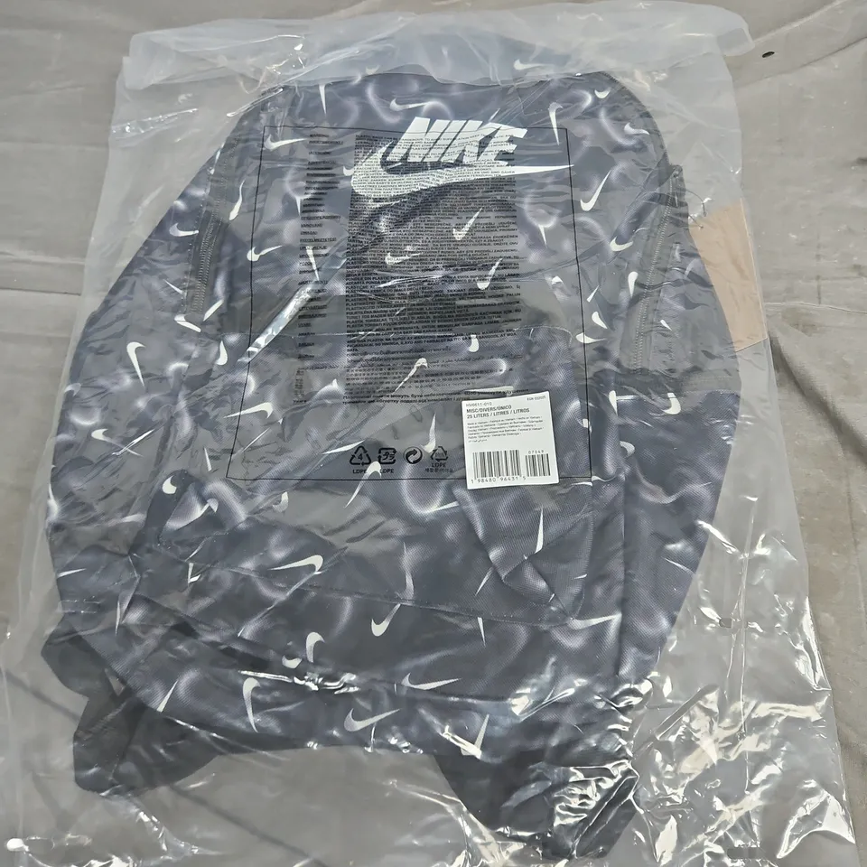 BAGGED NIKE 25 LITRE BACKPACK 