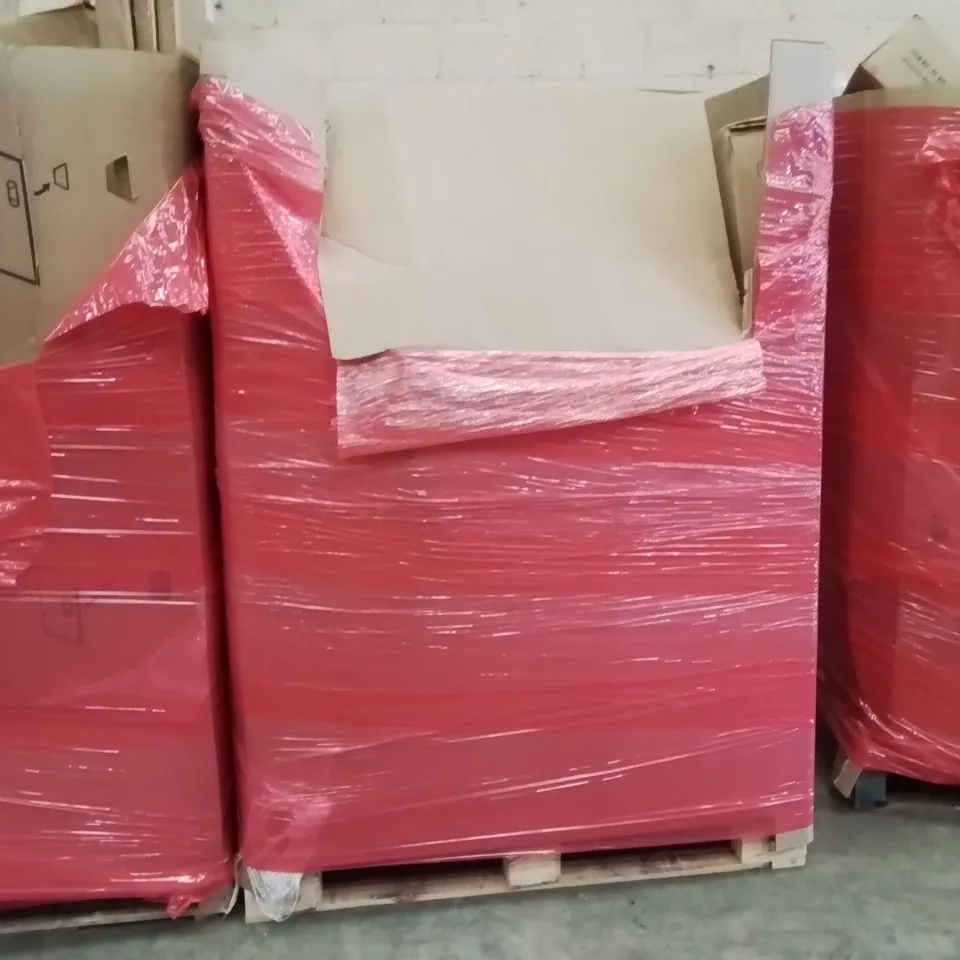 PALLET OF ASSORTED ITEMS TO INCLUDE: BASSINET AND BEDSIDE SLEEPER, PLAY MAT, KIDS BIKE, BEDDING, TOILET SEAT ECT