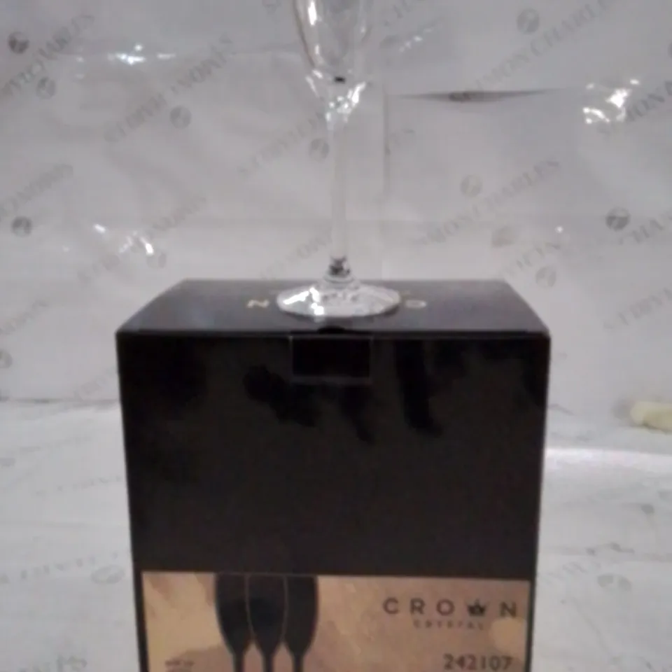 BOXED CROWN GLASSWARE NILE FLUTES APPROXIMATELY 6