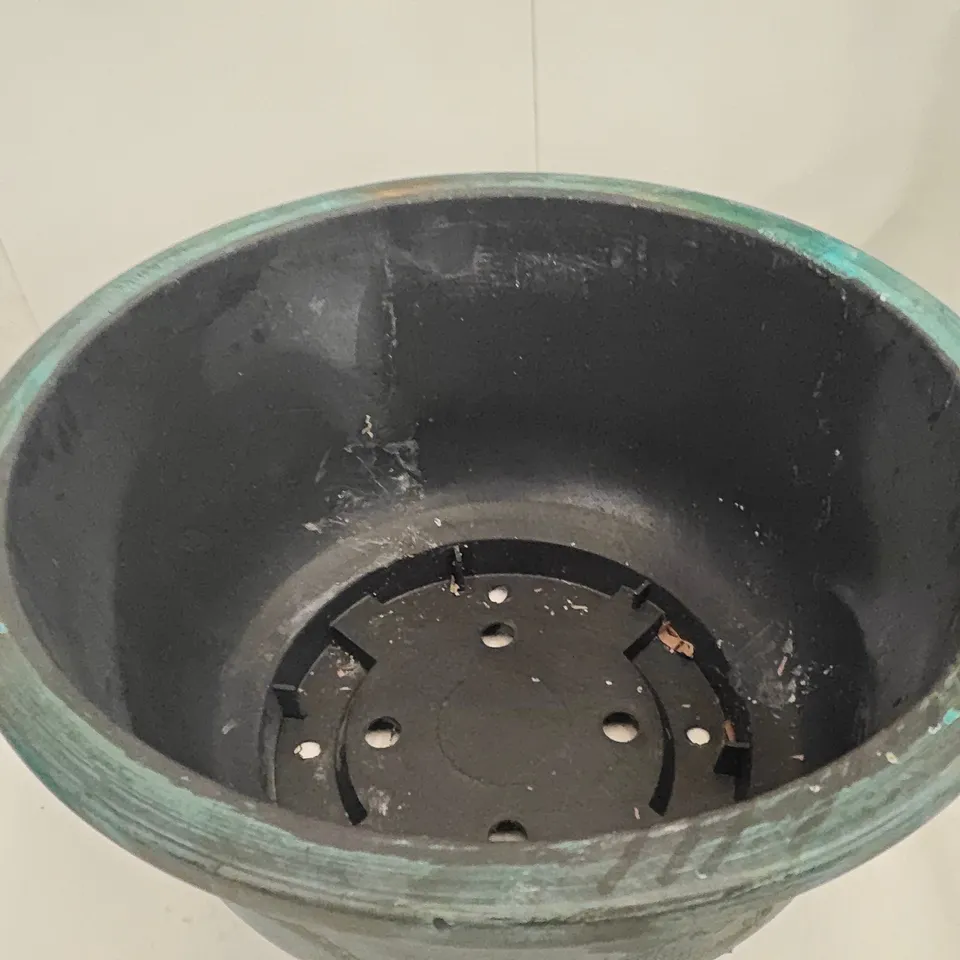 LARGE CIRCULAR GARDEN PLANTER - APPROXIMATELY 60CM DIAMETER