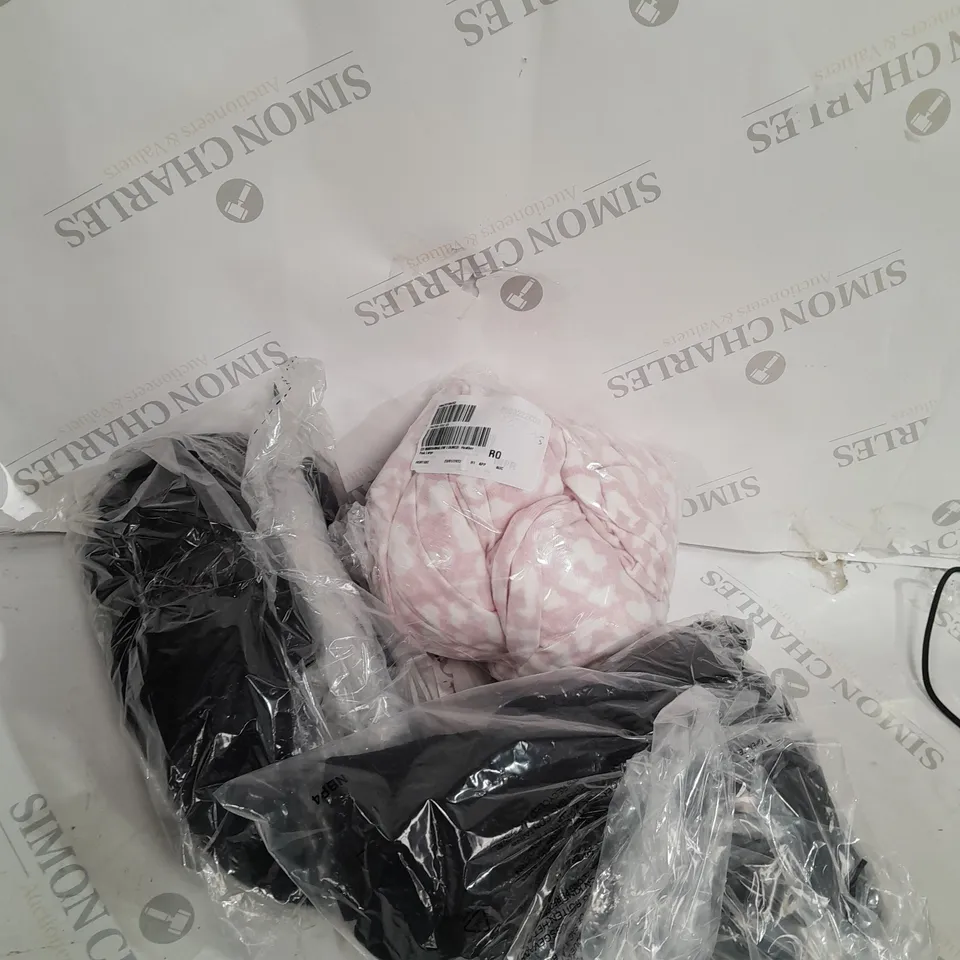 LARGE BOX OF ASSORTED CLOTHING ITEMS ALL IN DIFFRENT COLOURS AND SIZES 