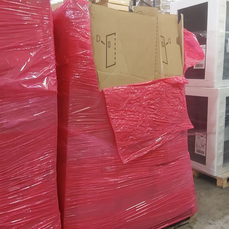 PALLET OF ASSORTED ITEMS INCLUDING: HELPER TOWERS, LAY-Z-SPA FLOOR PROTECTOR, GAMES ECT