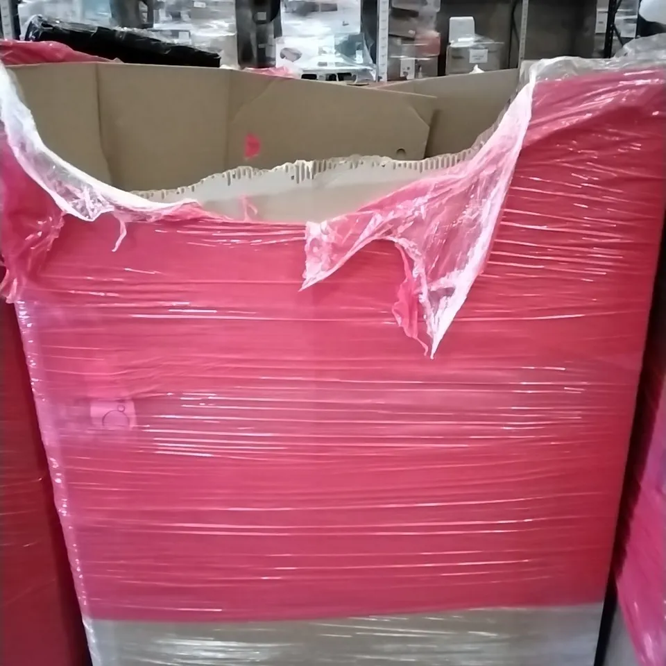 A PALLET OF VARIOUS ITEMS TO INCLUDE. BABY BATH, CAMPING CHAIR, CRIB, DUVETS AND FOLDING DISH RACK
