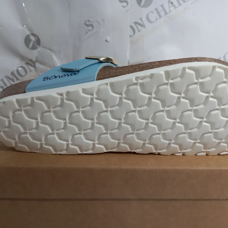 BONOVA IBIZA PEARL SHINE FOOTBED SANDAL SIZE 7