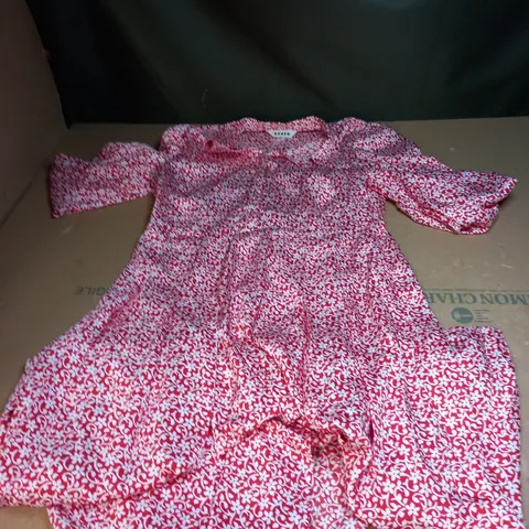 PLEATED SKIRT SHIRT DRESS SIZE 18