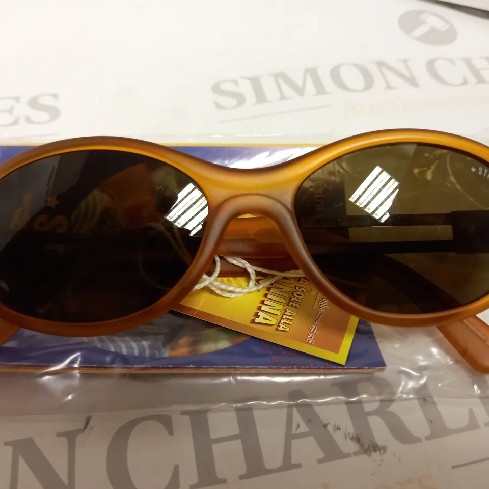 APPROX 12 DERIGO STING GLASSES - BOXED