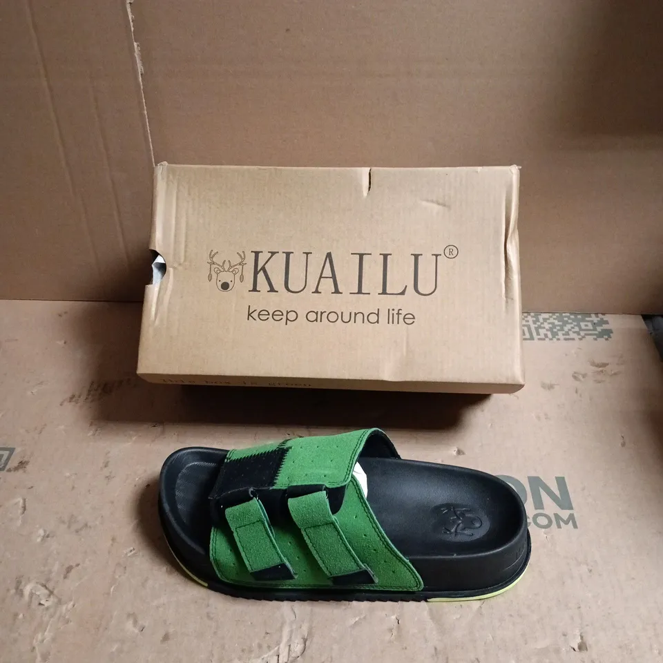 KUA LIU GREEN & BLACK SLIDE SANDAL – US 8.5 (UK 6.5) – BOXED